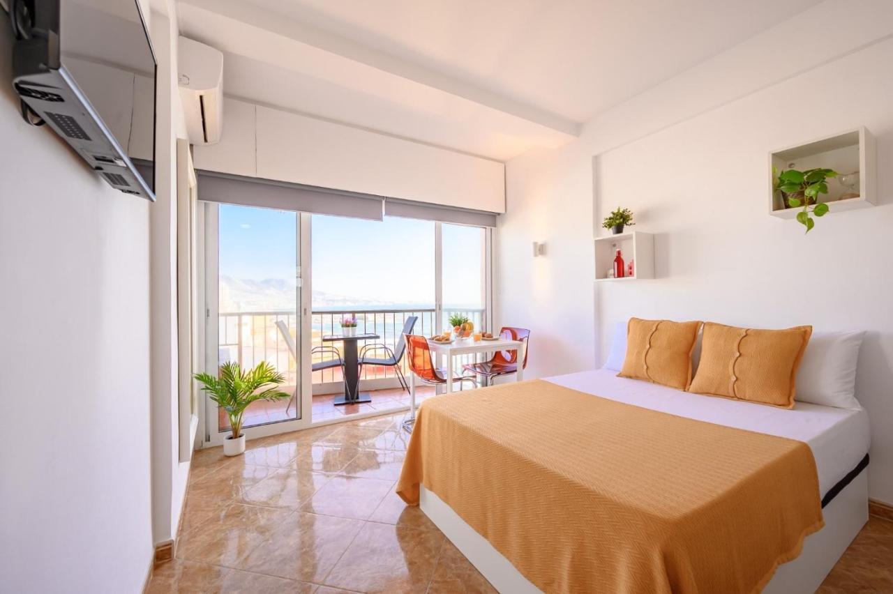 Appartamento Sea & Mountain, Front Line, 1 Min To Beach By 10tosea